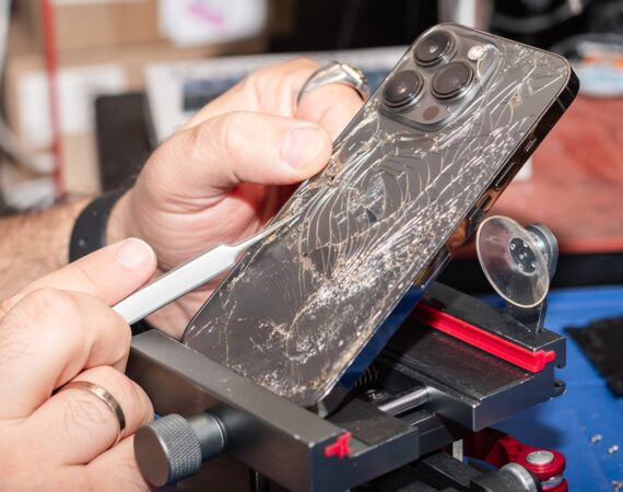 Serwis iPhone w Warszawie