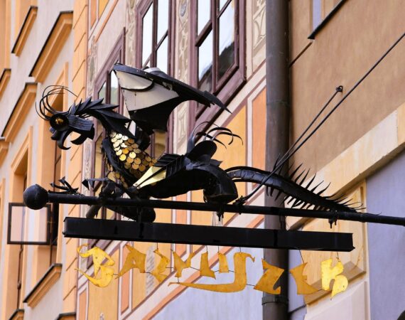 Wycieczka szlakiem bajek i legend warszawskich