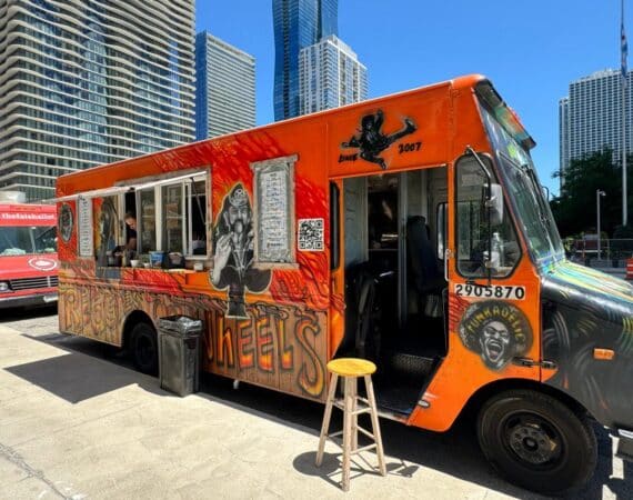 Zlot Foodtruckow w Noc Muzeów