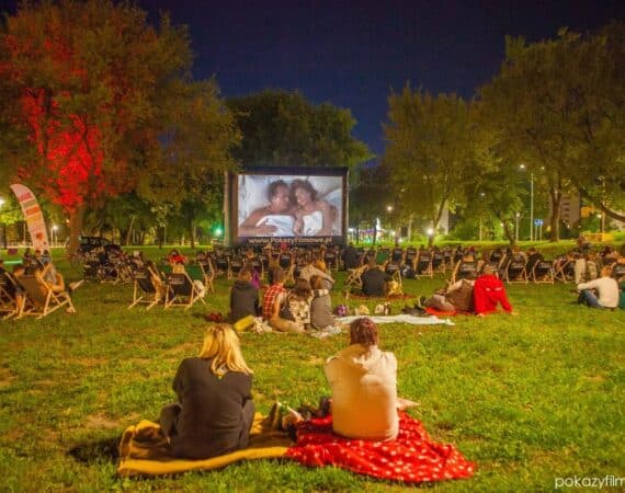 Metro Słodowiec - Kino Letnie